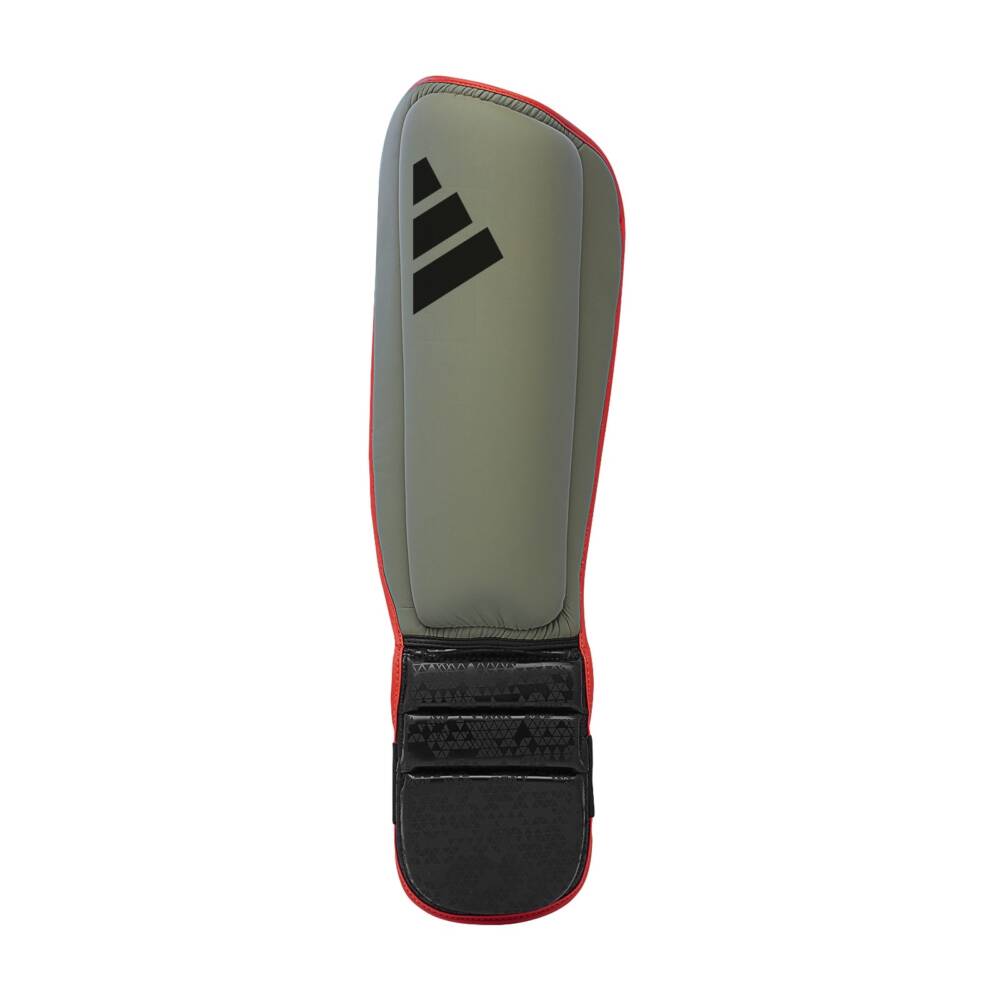 Espinillera con Empeine Adidas Combat